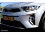 Kia Stonic 1.0 T-GDi MHEV DynamicLine, Zwart dak, App connect/navi, Cruise, Airco, Pdc + camera, Telefoon