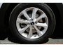 Kia Stonic 1.0 T-GDi MHEV DynamicLine, Zwart dak, App connect/navi, Cruise, Airco, Pdc + camera, Telefoon