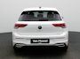 Volkswagen Golf 1.0 eTSI Life | Automaat | Panorama dak | Virtual cockpit | Parkeer sensoren  | Stoel/stuur verwarming | Navigatie | Apple Carplay / Android Auto | Sfeerverlichting | Lichtmetalen Velgen |