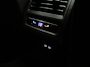 Volkswagen Golf 1.0 eTSI Life | Automaat | Panorama dak | Virtual cockpit | Parkeer sensoren  | Stoel/stuur verwarming | Navigatie | Apple Carplay / Android Auto | Sfeerverlichting | Lichtmetalen Velgen |
