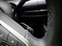 Volkswagen Golf 1.0 eTSI Life | Automaat | Panorama dak | Virtual cockpit | Parkeer sensoren  | Stoel/stuur verwarming | Navigatie | Apple Carplay / Android Auto | Sfeerverlichting | Lichtmetalen Velgen |