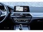 BMW 5-Serie Touring 520i High Executive | M-Sport | Panoramadak | Head-up Display | HiFi Audio | Achteruitrijcamera | Nappaleder Exklusiv | Elektrische Achterklep | Lichtmetalen Velgen 19 inch | Stoelverwarming | Comfortzetels | Cruise Control Adaptief | Dodehoekdetectie | Navigatie Professional