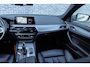 BMW 5-Serie Touring 520i High Executive | M-Sport | Panoramadak | Head-up Display | HiFi Audio | Achteruitrijcamera | Nappaleder Exklusiv | Elektrische Achterklep | Lichtmetalen Velgen 19 inch | Stoelverwarming | Comfortzetels | Cruise Control Adaptief | Dodehoekdetectie | Navigatie Professional