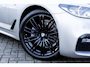 BMW 5-Serie Touring 520i High Executive | M-Sport | Panoramadak | Head-up Display | HiFi Audio | Achteruitrijcamera | Nappaleder Exklusiv | Elektrische Achterklep | Lichtmetalen Velgen 19 inch | Stoelverwarming | Comfortzetels | Cruise Control Adaptief | Dodehoekdetectie | Navigatie Professional