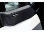 Land Rover Range Rover Sport P460e Dynamic SE | 23 Inch | Softclose | El. trekhaak | Cold Climate | Pano | Black Pack | Sfeerverlichting