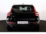 Volvo EX40 Single Ext. Range Ultra Black Ed. - Panoramadak - IntelliSafe Assist & Surround - 360º Camera - Harman/Kardon audio - Verwarmde voorstoelen, stuur & achterbank - Parkeersensoren voor & achter - Elektr. bedienb. voorstoelen met geheugen links - Draadloze tel. lader - Warmtepomp - 20' LMV