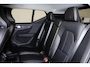 Volvo XC40 B3 Plus Dark Special - IntelliSafe Assist - Harman Kardon audio - Elektr. bebienbare voorstoelen met geheugen links - Parkeercamera achter - Verwarmde voorstoelen & stuur - Verwarmbare voorruit - Keyless - Elektr. bedienbare achterklep - Inklapbare trekhaak - Parkeersensoren voor & achter - Draadloze tel. lader - Verlengde achterspoiler - Originele 18 inch wielen gepoedercoat in Volvo V70 R-kleur - Mistlichten voor met bochtenverlichting - Getint glas v.a. B-stijl