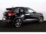Volvo XC40 B3 Plus Dark Special - IntelliSafe Assist - Harman Kardon audio - Elektr. bebienbare voorstoelen met geheugen links - Parkeercamera achter - Verwarmde voorstoelen & stuur - Verwarmbare voorruit - Keyless - Elektr. bedienbare achterklep - Inklapbare trekhaak - Parkeersensoren voor & achter - Draadloze tel. lader - Verlengde achterspoiler - Originele 18 inch wielen gepoedercoat in Volvo V70 R-kleur - Mistlichten voor met bochtenverlichting - Getint glas v.a. B-stijl