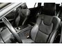 Volvo V60 T6 Inscription Plug-in hybrid AWD | Zeer compleet uitgevoerd | Long Range | ACC | Pano | Harman Kardon | Trekhaak | Stoel Ventilatie/Verwarming | Head-Up | 360 Camera