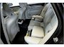 Volvo V90 2.0 T8 AWD 335kW/456pk Aut8 Plug-in hybrid Plus Bright HARMAN/KARDON + EL.TREKHAAK + SPORTSTOELEN + ADAPT.CRUISE + STANDKACHEL + STOEL-&STUURVERWARMING + LEDEREN DASHBOARD + LED KOPLAMPEN + CAMERA + ZITVERHOGERS + PARKSENSOREN + 20" LM-VELGEN!!