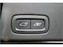 Volvo V90 2.0 T8 AWD 335kW/456pk Aut8 Plug-in hybrid Plus Bright HARMAN/KARDON + EL.TREKHAAK + SPORTSTOELEN + ADAPT.CRUISE + STANDKACHEL + STOEL-&STUURVERWARMING + LEDEREN DASHBOARD + LED KOPLAMPEN + CAMERA + ZITVERHOGERS + PARKSENSOREN + 20" LM-VELGEN!!