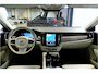 Volvo V90 2.0 T8 AWD 335kW/456pk Aut8 Plug-in hybrid Plus Bright HARMAN/KARDON + EL.TREKHAAK + SPORTSTOELEN + ADAPT.CRUISE + STANDKACHEL + STOEL-&STUURVERWARMING + LEDEREN DASHBOARD + LED KOPLAMPEN + CAMERA + ZITVERHOGERS + PARKSENSOREN + 20" LM-VELGEN!!