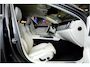 Volvo V90 2.0 T8 AWD 335kW/456pk Aut8 Plug-in hybrid Plus Bright HARMAN/KARDON + EL.TREKHAAK + SPORTSTOELEN + ADAPT.CRUISE + STANDKACHEL + STOEL-&STUURVERWARMING + LEDEREN DASHBOARD + LED KOPLAMPEN + CAMERA + ZITVERHOGERS + PARKSENSOREN + 20" LM-VELGEN!!