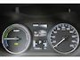 Mitsubishi Outlander 2.0 PHEV Hybride *Instyle+* | Trekhaak | Camera | Schuifdak | Cruise & Climate Control | Stoel & Stuur verwarming | PDC | Leder | Privacy | Navigati