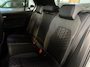 Volkswagen Golf 1.5 eTSI R-Line / Pano / Camera / CarPlay /