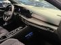 Volkswagen Golf 1.5 eTSI R-Line / Pano / Camera / CarPlay /