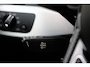 Audi A4 Limousine 35 TFSI S edition, Zwart optiek, schuifdak