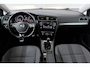 Volkswagen Golf 1.2 TSI Connected Series (CARPLAY, STOELVERWARMING, NAVIGATIE, PARKEERSENSOREN, LM VELGEN,)