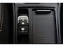 Volkswagen Golf 1.2 TSI Connected Series (CARPLAY, STOELVERWARMING, NAVIGATIE, PARKEERSENSOREN, LM VELGEN,)