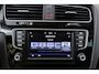 Volkswagen Golf 1.2 TSI Connected Series (CARPLAY, STOELVERWARMING, NAVIGATIE, PARKEERSENSOREN, LM VELGEN,)
