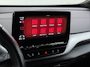 Volkswagen ID.4 82kWh 204PK SOH 98% Navi Camera Stoelverwarming Adap.Cruise Matrix Led Lmv 20" Apple Carplay Android Auto Pdc Assistentie+Comfort+Design+Exterieur+Style-Pakket Keyless Advanced Privacy Glas DAB Isofix Wifi Dealeronderhouden Origineel Nederlandse Auto