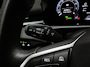 Volkswagen T-Roc 1.5 eTsi Life First Edition ACC Stoelverwarming Lane assist Apple Carplay