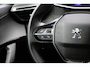Peugeot e-2008 Allure Pack 50 kWh - Digitaal Cockpit, Carplay, Camera, Half Leer, Stoelverw. SOH 89,44%