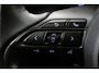 Toyota Yaris Cross 1.5 Hybrid Adventure | Panoramadak | Trekhaak | Treeplanken | Dodehoek detectie | JBL | Head-up display | Apple Carplay / Android Auto | Parkeersensoren voor/achter | Stoelverwarming | 18 inch