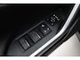 Toyota RAV4 2.5 Hybrid AWD Executive | Leder | Stoel-/stuurverwarming | Dodehoek detectie | Apple Carplay / Android Auto | Adaptive Cruise | Parkeersensoren voor/achter | Camera | Full LED | Keyless | 18 inch