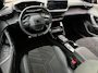 Peugeot e-2008 EV GT 54 kWh. SOH 96,1% PANO-DAK NL-AUTO NAP!