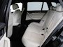 BMW 5-Serie Touring 520i M-Sport High Executive | Leder | Memory | Cruise control | Stoelverwarming | Trekhaak | Camera | Park assist | Sfeerverlichting | Navigatie | Bluetooth