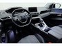 Peugeot 5008 1.2 PureTech 130pk Allure 7-Persoons | Navigatie | trekhaak | Climate control | Apple Carplay/Android Auto | Cruise control |  19" Lichtmetalen velgen