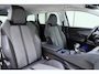 Peugeot 5008 1.2 PureTech 130pk Allure 7-Persoons | Navigatie | trekhaak | Climate control | Apple Carplay/Android Auto | Cruise control |  19" Lichtmetalen velgen