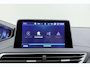 Peugeot 5008 1.2 PureTech 130pk Allure 7-Persoons | Navigatie | trekhaak | Climate control | Apple Carplay/Android Auto | Cruise control |  19" Lichtmetalen velgen