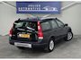 Volvo XC70 2.5 T Summum Trekhaak Clima Leer Xenon Nieuwe APK Garantie Mooi!