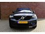 Volvo XC40 B4 211PK Plus Dark | Trekhaak | Verwarmbare voorruit |
