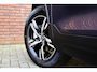 Volvo XC40 B4 211PK Plus Dark | Trekhaak | Verwarmbare voorruit |