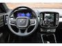 Volvo XC40 B4 211PK Plus Dark | Trekhaak | Verwarmbare voorruit |