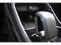 Volvo XC40 B4 211PK Plus Dark | Trekhaak | Verwarmbare voorruit |