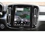 Volvo XC40 B4 211PK Plus Dark | Trekhaak | Verwarmbare voorruit |