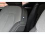 Volvo XC40 B4 211PK Plus Dark | Trekhaak | Verwarmbare voorruit |