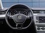 Volkswagen Passat Variant 1.6 TDI Comfortline | Climate controle | Cruise controle | Bluetooth | Parkeersensoren | Dakdragers | Navigatie | Draadloze telefoonlader | Elektrische ramen | 16 Inch LMV |