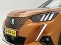 Peugeot e-2008 SUV EV GT 50 kWh 136pk | Accu 89% | 1-fase laden | Lage kilometerstand | Navigatie | Achteruitrijcamera | Full Led koplampen | 3D Cockpit | Climate Control | Cruise Control | Half Lederen sportstoelen | Parkeersensoren v+a | Keyless start | Dodehoeksensor | Apple Carplay / Android Auto | DAB+ radio | Donker getint glas | RMC trekhaak | 17" lichtmetalen velgen |