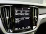 Volvo V60 2.0 T6 AWD Momentum Pro Volledig dealer onderhouden | Plug-in hybride 340 pk | Blond leder | Voorklimatisering