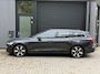 Volvo V60 2.0 T6 AWD Momentum Pro Volledig dealer onderhouden | Plug-in hybride 340 pk | Blond leder | Voorklimatisering