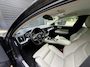 Volvo V60 2.0 T6 AWD Momentum Pro Volledig dealer onderhouden | Plug-in hybride 340 pk | Blond leder | Voorklimatisering