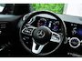 Mercedes-Benz GLA 180 Business Solution Luxury | Pano-dak | Leer | Trekhaak | NL-Auto! |
