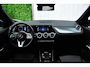 Mercedes-Benz GLA 180 Business Solution Luxury | Pano-dak | Leer | Trekhaak | NL-Auto! |