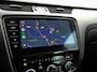 Skoda Octavia Combi 1.0 TSI Greentech Clever Sport Automaat (PANORAMADAK, APPLE CARPLAY, GROOT NAVI, CLIMATE, STOELVERWARMING, SPORTSTOELEN, GETINT GLAS, PARKEERSENSOREN, CRUISE, NIEUWSTAAT)
