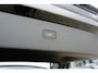 Volvo EX30 P3 Long Range Plus Europa 69 kWh Onyx Black | Indigo interieur | Elektrisch verstelbare voorstoelen | Stoel-/ stuurwielverwarming | Harman Kardon | Keyless entry | 18 inch lichtmetalen velgen | Warmtepomp | Vehicle to load | Volvo Guard | Adaptieve cruise control | BLIS